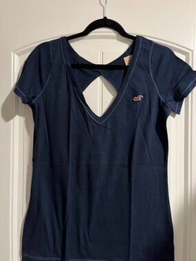 Hollister women's shirt sz. L nwt